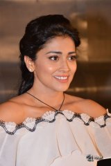 Shriya Saran New Stills